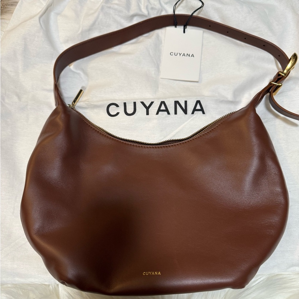 Cuyana Celestia Shoulder Bag